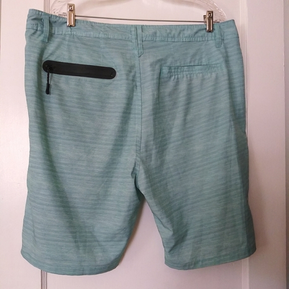 Free Planet Shorts Green Pockets Polyester 31 inch waist - Picture 3 of 5